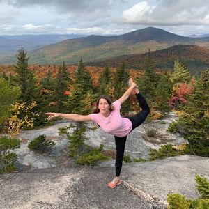 Meet your Posher, Emmi